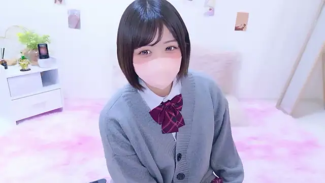 Hinata Sun online show from 01/19/26, 11:58