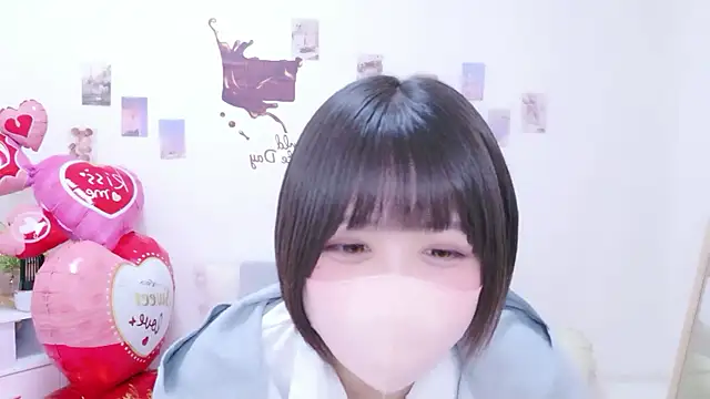 Hinata Sun online show from 02/08/26, 06:06