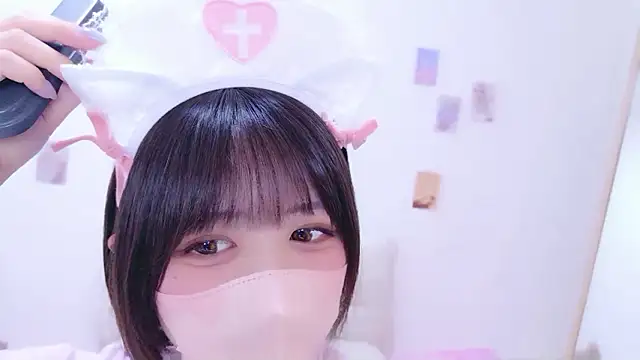 Hinata Sun online show from 03/25/26, 12:44