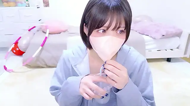 Snapshot of Hinata_Sun chatting on 05/14/26, 12:28 Hinata Sun online show from 05/14/26, 12:28