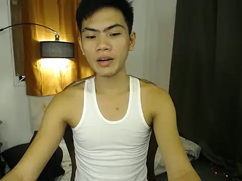 Snapshot of alex_cummer chatting on 07/03/26, 02:18 alex cummer online show from 07/03/26, 02:18
