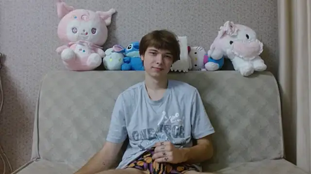 hilt on  online show from 10/10/25, 07:29