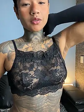 Snapshot of xbigpeach chatting on 11/04/25, 04:55 xbigpeach online show from 11/04/25, 04:55