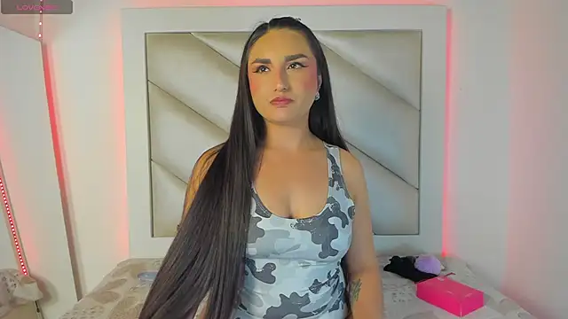 Snapshot of Andreacam_js chatting on 10/11/25, 03:17 Andreacam js online show from 10/11/25, 03:17