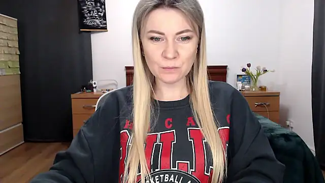 ParadiseAlina online show from 01/16/26, 07:29