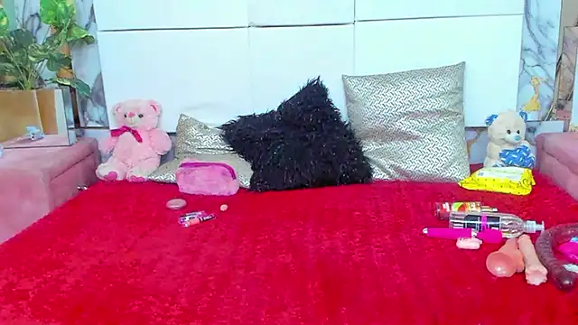 KloeANDbritany online show from 10/25/25, 02:35