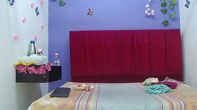 andrealopezcm101 online show from 10/03/25, 11:07