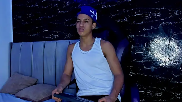 Jhos Smith online show from 09/28/25, 04:07