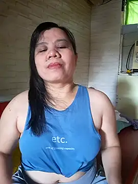 Snapshot of hotlyn45 chatting on 07/13/26, 03:20 hotlyn45 online show from 07/13/26, 03:20