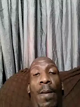 longdickson12345 online show from 10/13/25, 03:45