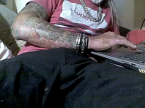 crassanova online show from 12/16/25, 04:45