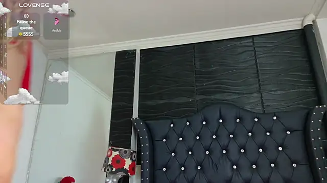 Snapshot of Keysha_Queen_ chatting on 09/17/25, 12:18 Keysha Queen  online show from 09/17/25, 12:18