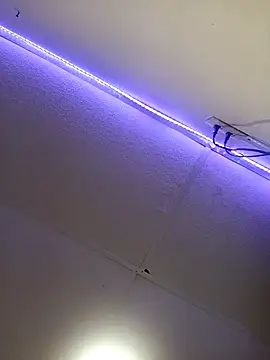 kimbadaz online show from 10/21/25, 07:47