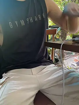 anhkiet huang online show from 12/17/25, 04:51