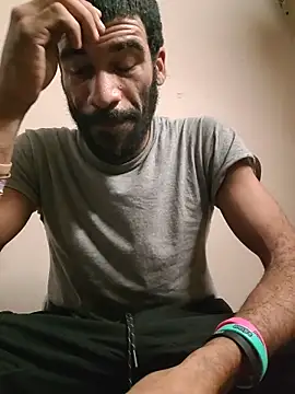 Snapshot of GuyInNY chatting on 11/09/25, 09:35 GuyInNY online show from 11/09/25, 09:35