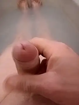 Snapshot of chris7706 chatting on 09/10/25, 04:45 chris7706 online show from 09/10/25, 04:45