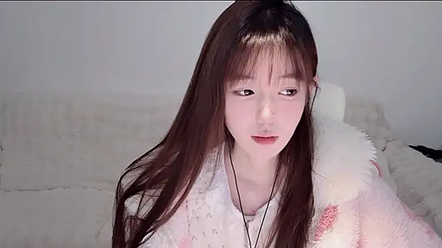 Xiao-runbao online show from 01/12/26, 03:28