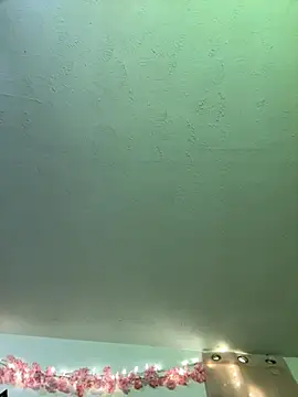 Snapshot of LunaNova999 chatting on 09/23/25, 04:15 LunaNova999 online show from 09/23/25, 04:15