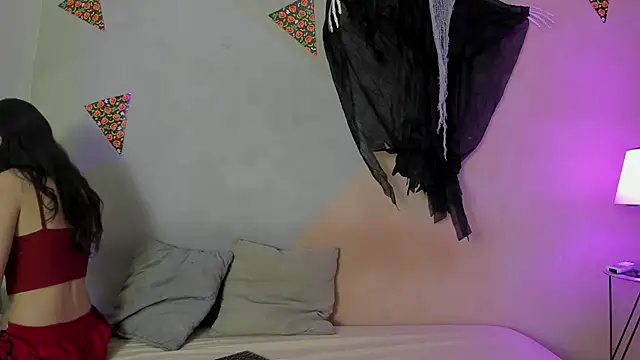 Laura and Kevin online show from 11/10/25, 01:54