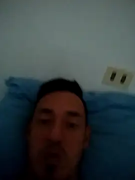 JuanD vero online show from 11/03/25, 08:04