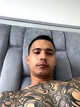 AndrewGmz online show from 09/20/25, 02:40