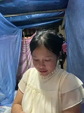 O o UwU o O online show from 10/09/25, 08:23