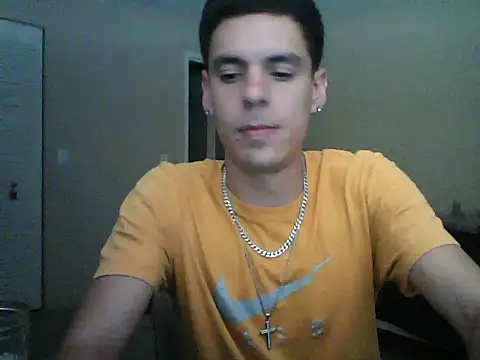 Snapshot of latinosatiro94 chatting on 09/14/25, 12:21 latinosatiro94 online show from 09/14/25, 12:21