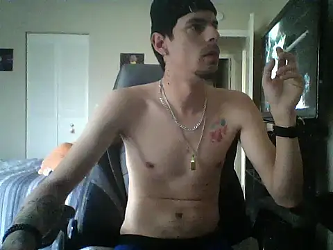 Snapshot of latinosatiro94 chatting on 02/02/26, 07:45 latinosatiro94 online show from 02/02/26, 07:45