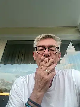 Snapshot of randyandy67 chatting on 06/30/26, 04:02 randyandy67 online show from 06/30/26, 04:02