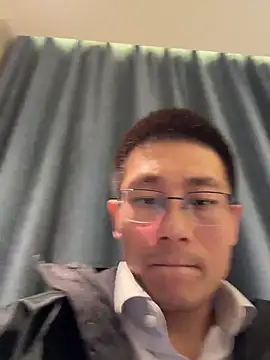 miniyellower online show from 10/28/25, 12:52