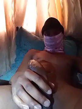 Snapshot of THeGuynextdorr chatting on 10/11/25, 05:50 THeGuynextdorr online show from 10/11/25, 05:50