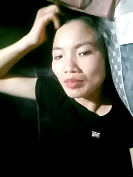 ngan-cute online show from 10/17/25, 01:25