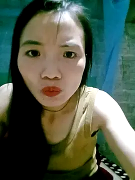 ngan-cute online show from 10/19/25, 01:12