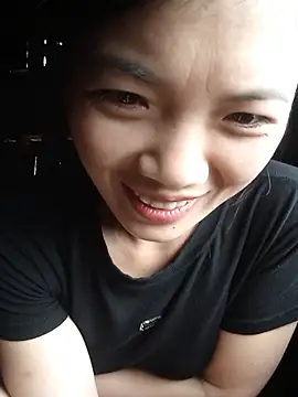 Snapshot of ngan-cute chatting on 08/04/26, 03:32 ngan-cute online show from 08/04/26, 03:32
