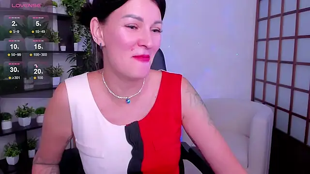 O1d Lady online show from 09/26/25, 08:51