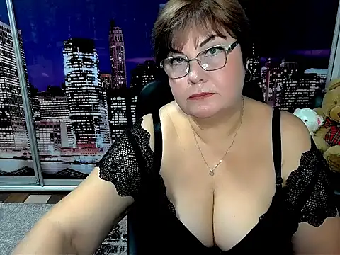 Bela Lana  online show from 10/24/25, 05:42