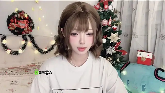 liuruyuan888 online show from 12/21/25, 12:45