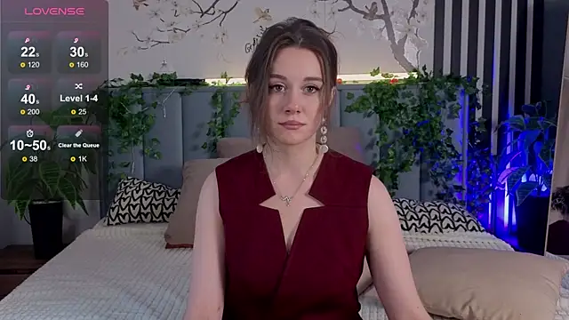 SkyHelen online show from 11/18/25, 04:28