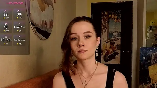 Snapshot of SkyHelen chatting on 06/10/26, 09:30 SkyHelen online show from 06/10/26, 09:30