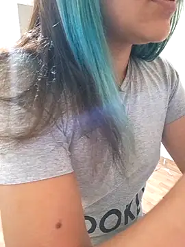 Snapshot of euahotmarii20 chatting on 09/23/25, 09:01 euahotmarii20 online show from 09/23/25, 09:01