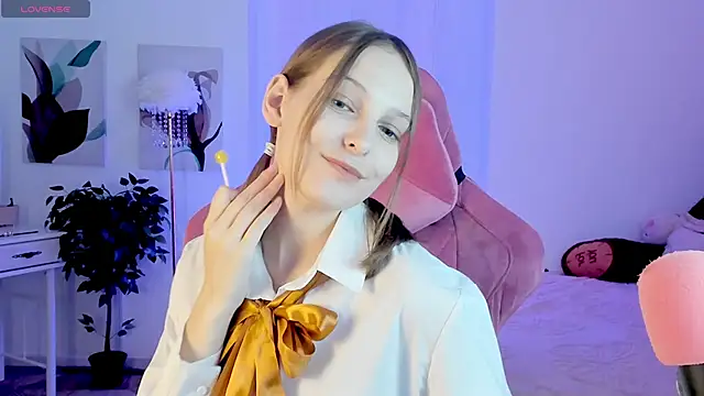 JenniferKiim online show from 10/14/25, 01:56