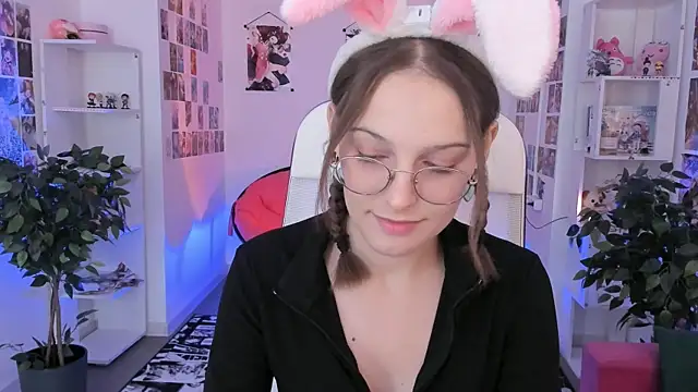 JenniferKiim online show from 11/01/25, 08:27