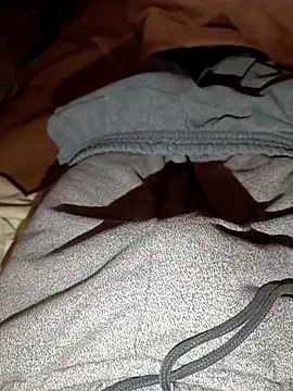 EMERKITHO 20 R online show from 09/10/25, 02:39