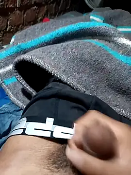 EMERKITHO 20 R online show from 10/03/25, 02:25