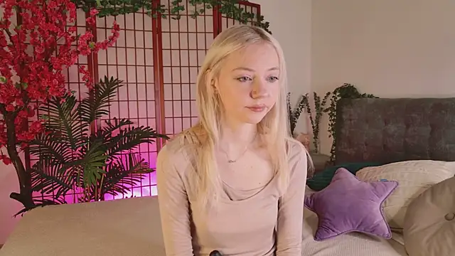 NyxBlonde online show from 11/16/25, 01:17