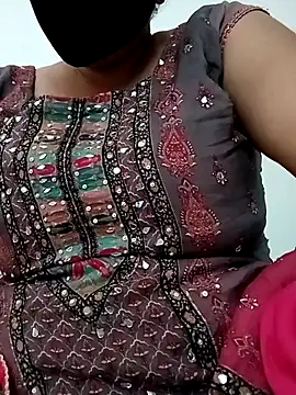 Snapshot of Rakhi_sawant143 chatting on 09/27/25, 07:24 Rakhi sawant143 online show from 09/27/25, 07:24