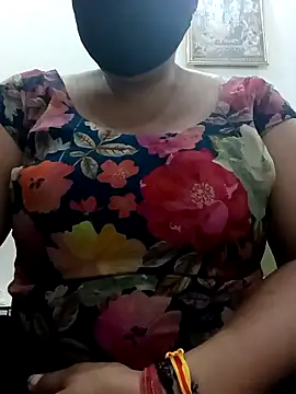 Snapshot of Rakhi_sawant143 chatting on 10/28/25, 02:26 Rakhi sawant143 online show from 10/28/25, 02:26