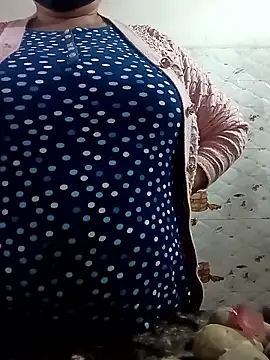 Rakhi sawant143 online show from 01/16/26, 02:26