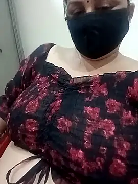 Rakhi sawant143 online show from 04/05/26, 03:04