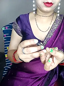 Snapshot of Oh_011 chatting on 01/13/26, 04:23 Oh 011 online show from 01/13/26, 04:23